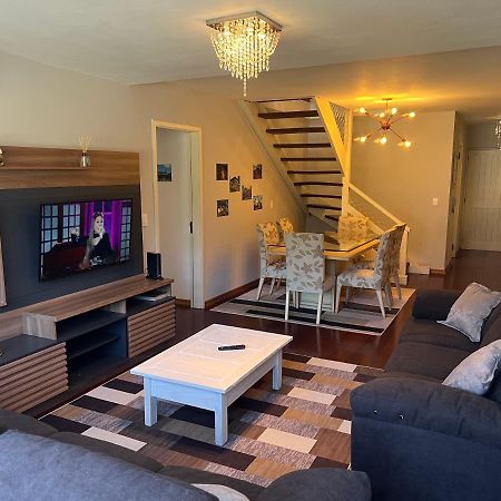 Amplo Apartamento A 200M Da Rua Coberta Apartment Gramado Bagian luar foto
