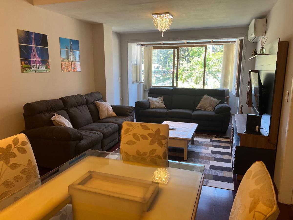 Amplo Apartamento A 200M Da Rua Coberta Apartment Gramado Bagian luar foto
